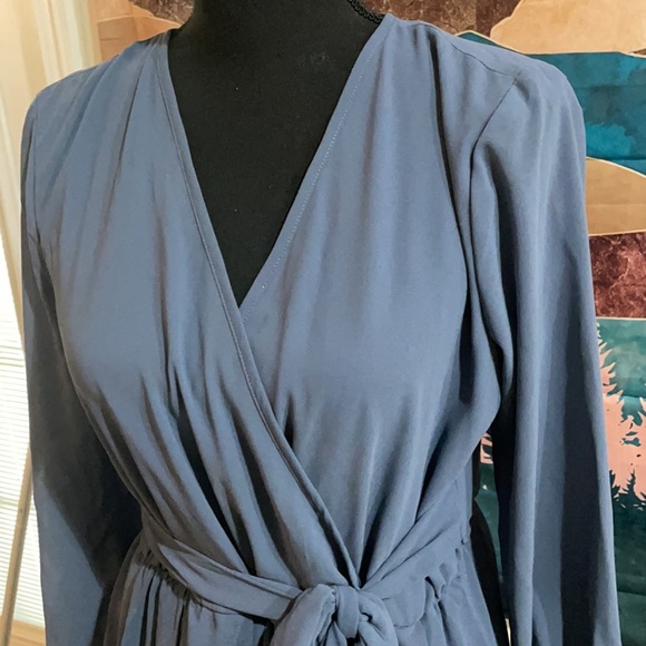 Beautiful floorlength evening gown. - Picture 3 of 8